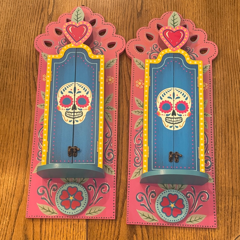 Ashland Pink and Blue Skull Wall Decor Set